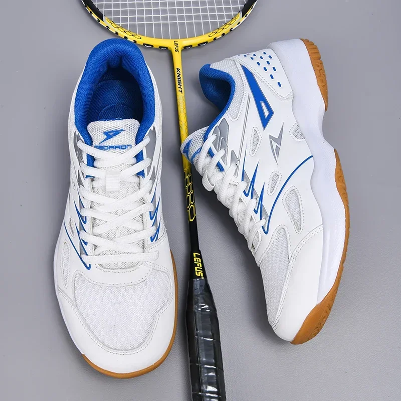 Sepatu voli profesional pria w - Badminton Footwork ulasan dan harga